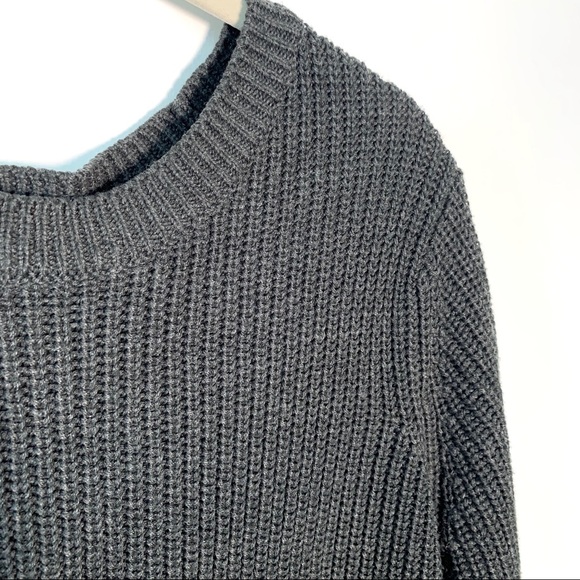 Cozy Grey Relaxed Fit Sweater - Large - Picture 3 of 7